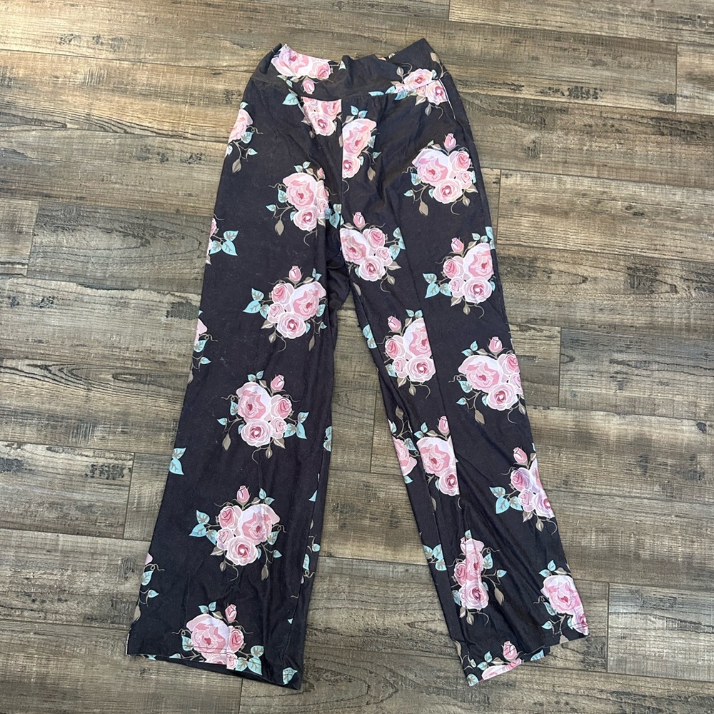 Floral stretch pants